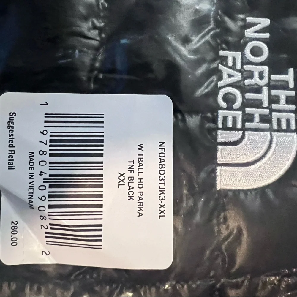 The North Face Black Puffer Jacket - Picture 10 of 14